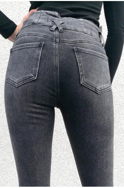 Spodnie jeansowe rurki z wysoką talia i guzikami